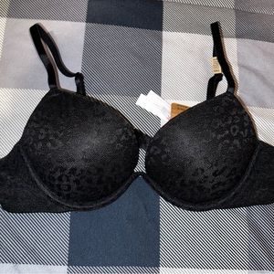 PINK Victoria’s Secret push-up bra